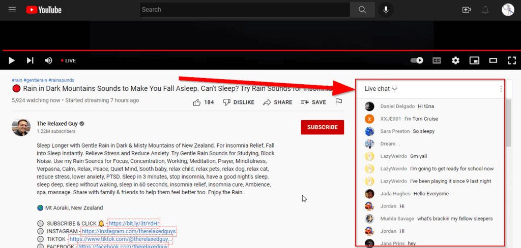 YouTube Live, red arrow pointing at Live chat drop down menu